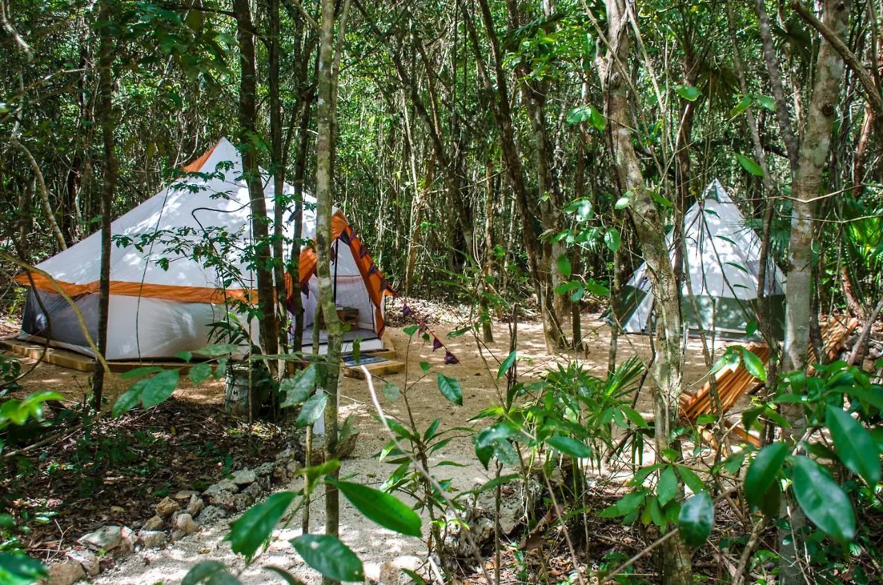 Rotamundos Mama Loomm Hotel Playa del Carmen Luxury tent