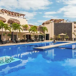 Aldea Thai L Resort-style Pool & Gym Mexico